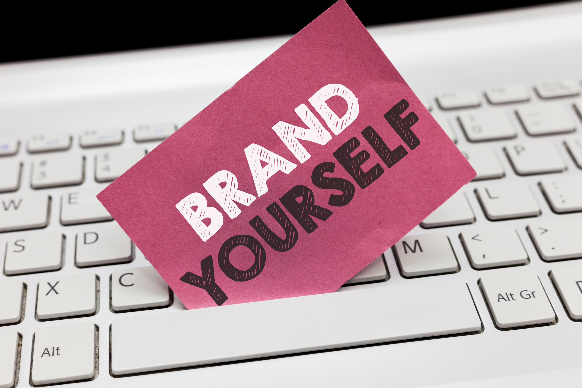 Personal Branding Strategy: 5 Pillars to Develop a Brand of Authority and Influence
